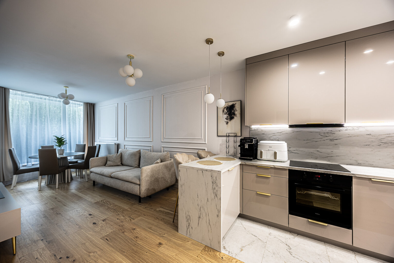 Apartament Reduta 63 z darmowym miejscem w garażu 